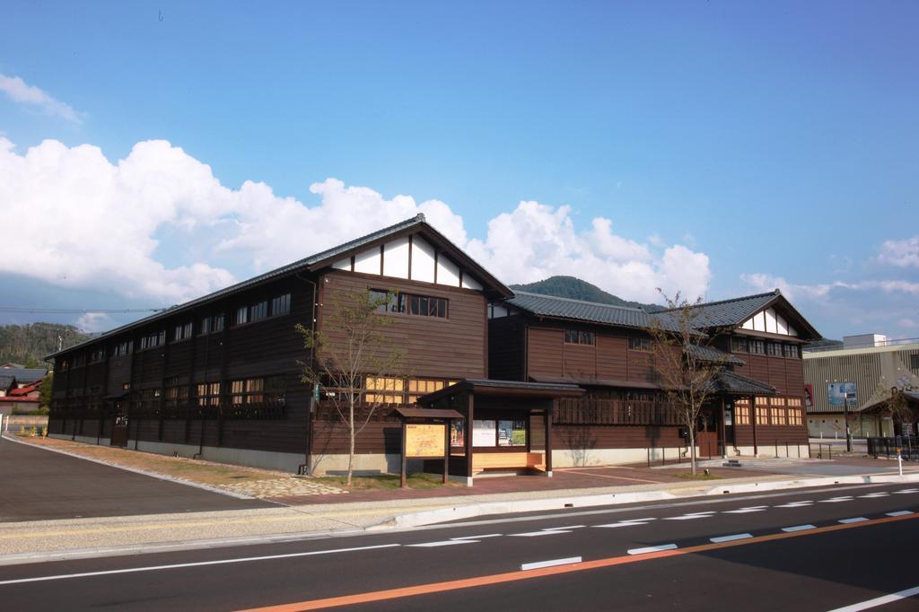 Katsuyama New Hotel Buitenkant foto