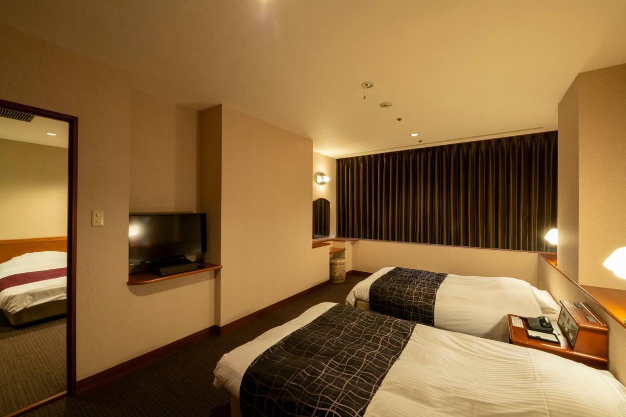 Katsuyama New Hotel Buitenkant foto